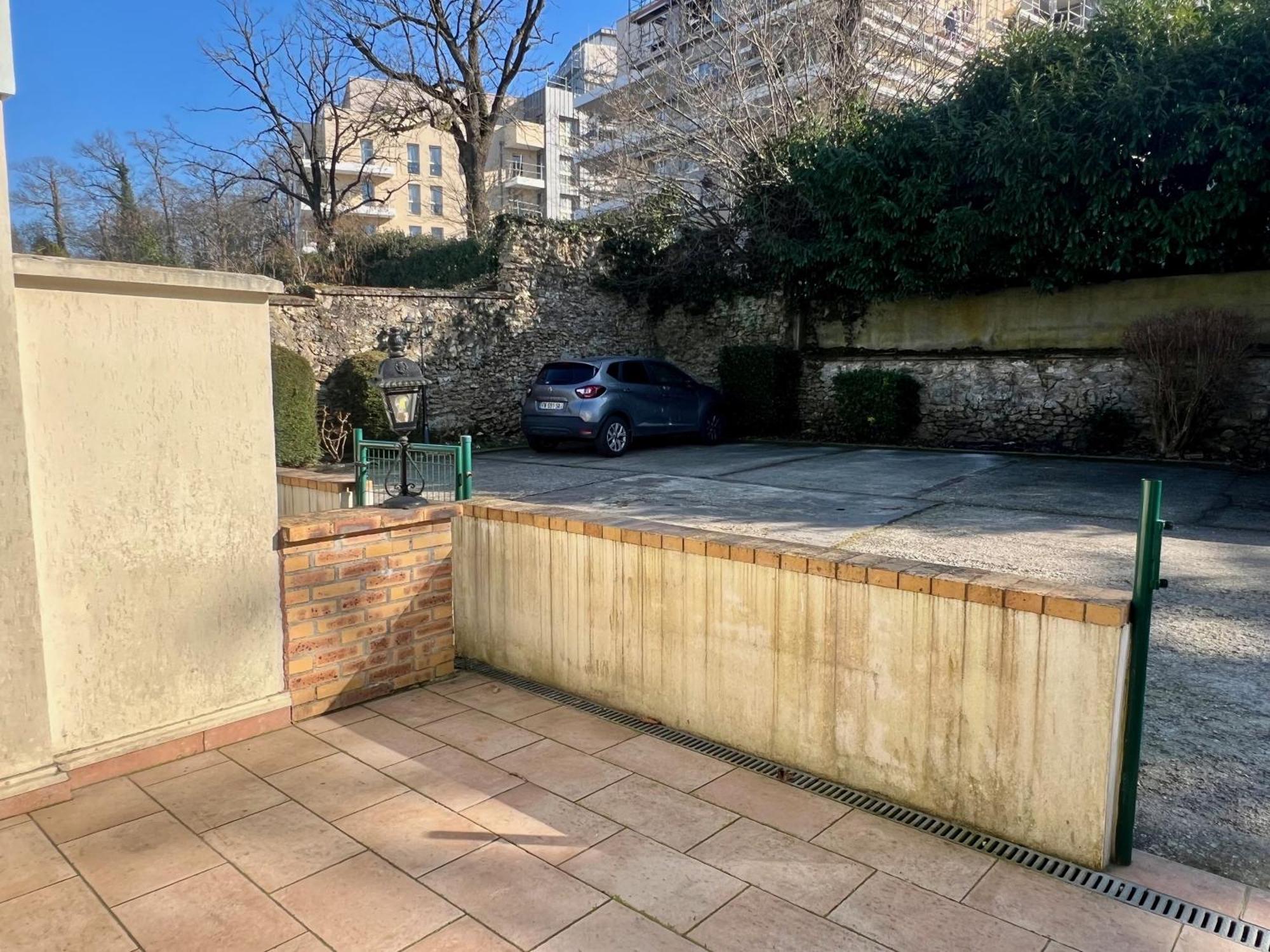 Appart'Hotel Nuiteejour Versailles Saint Cyr L'Ecole Eksteriør billede